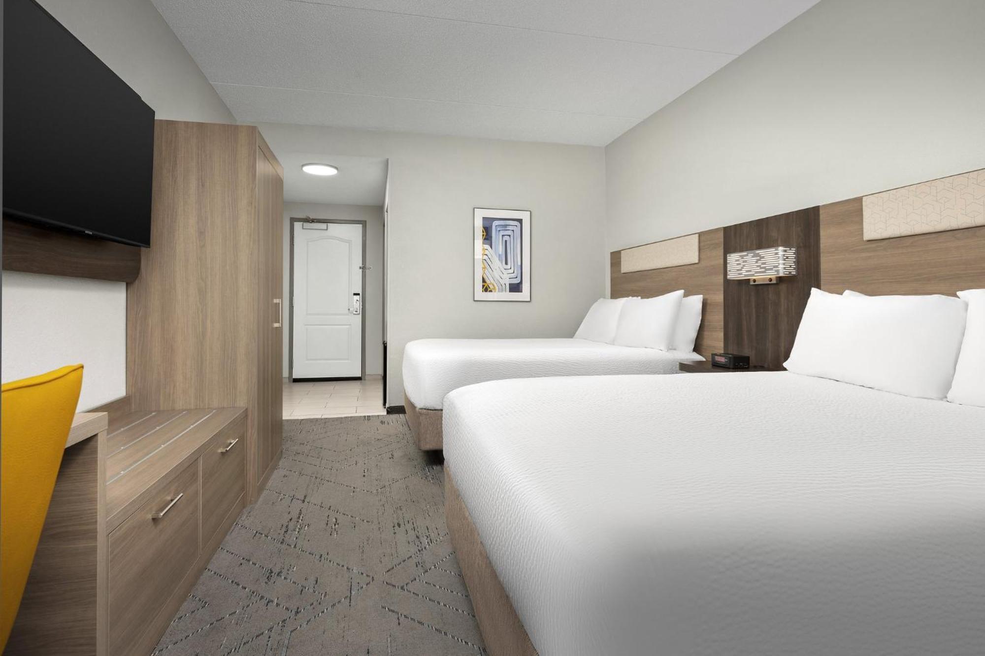 Holiday Inn Express Hotel & Suites Greensboro - Airport Area By Ihg Exterior foto